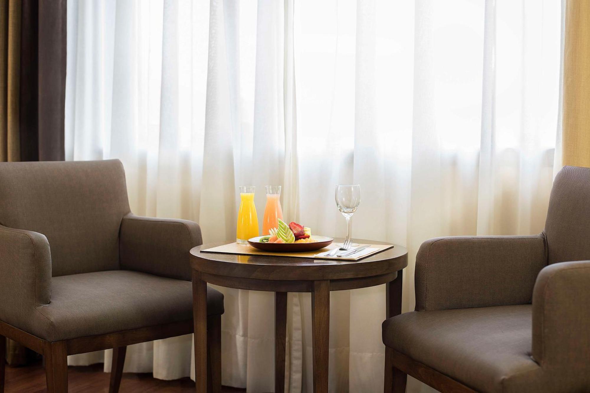 Nh Mendoza Cordillera Hotel Buitenkant foto
